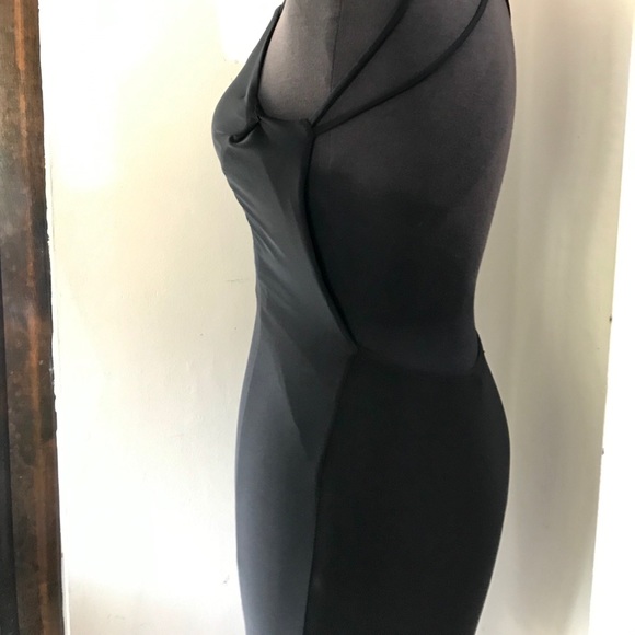 Little Black Backless Dress - Picture 4 of 5